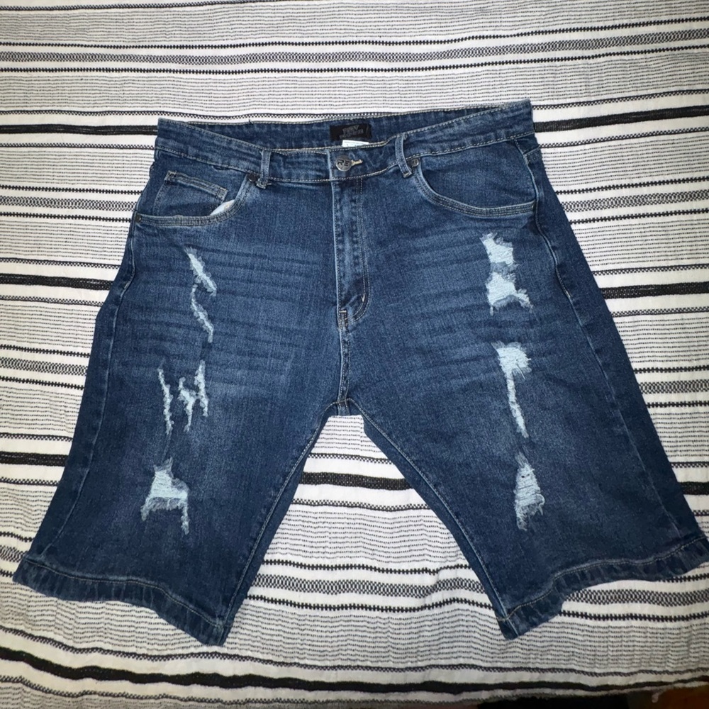 Riot Empire Distressed Denim Shorts Mens 38 Dark Wash Streetwear Jean